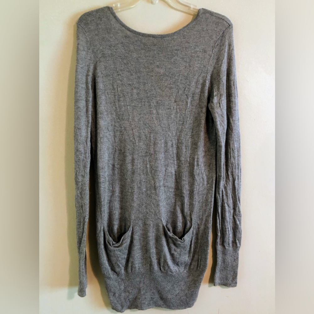 Women’s Jennifer Lopez Gray Long Sleeve Sweater Size Small